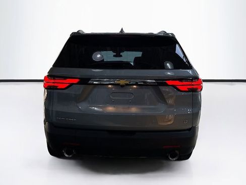 Used 2023 Chevrolet Traverse LT image 7