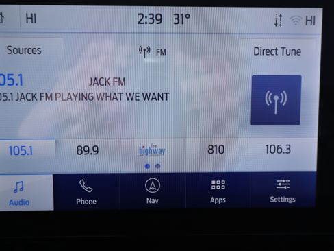 Used 2023 Ford Explorer Limited w/ Equipment Group 301A image 21