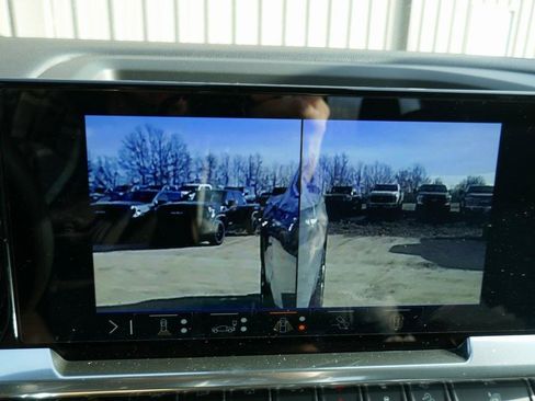 New 2026 GMC Sierra 1500 SLT w/ SLT Premium Plus Package image 23