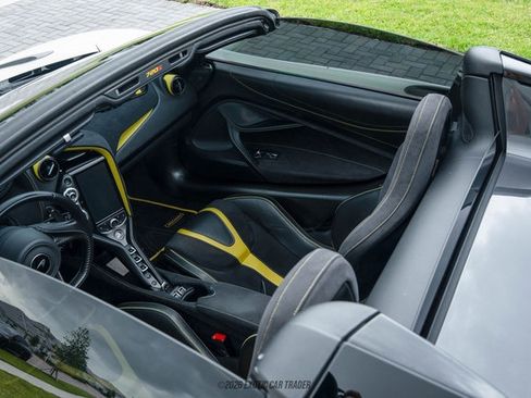 Used 2020 McLaren 720S Performance RWD image 44