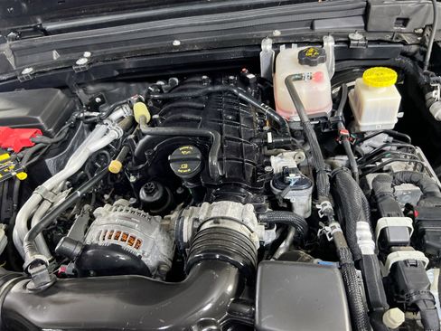 Used 2022 Jeep Gladiator Mojave w/ Cold Weather Group image 29