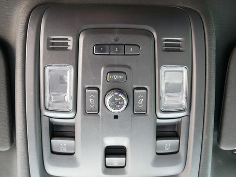 Used 2022 GMC Yukon XL Denali image 33