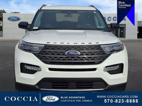 Certified 2022 Ford Explorer XLT w/ Equipment Group 202A image 2