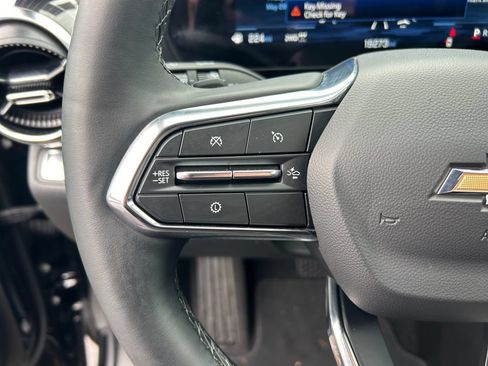 Used 2025 Chevrolet Equinox LT AWD/4WD image 15