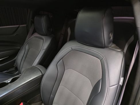 Used 2017 Chevrolet Camaro SS RWD image 20
