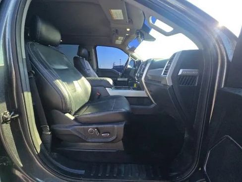 Used 2017 Ford F250 Lariat w/ Lariat Ultimate Package image 10