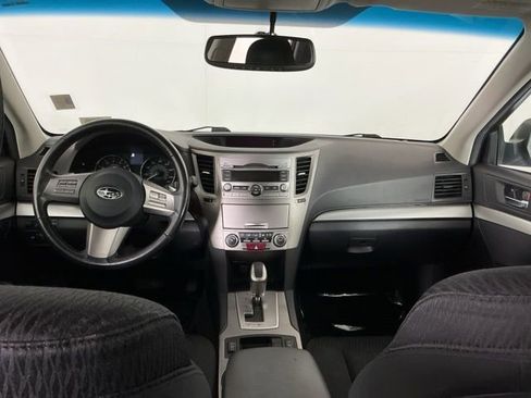 Used 2010 Subaru Outback 2.5i Premium AWD/4WD image 20