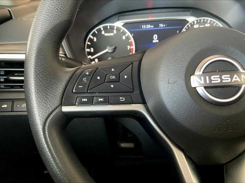 Used 2023 Nissan Altima 2.5 SV image 22