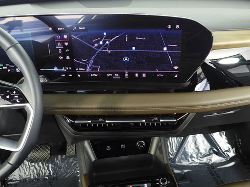 Used 2025 Audi Q6 e-tron Premium w/ 20" Wheel Package image 26