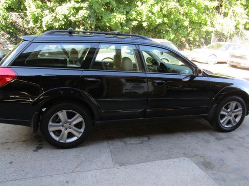Used 2005 Subaru Outback 3.0R L.L. Bean AWD/4WD image 24