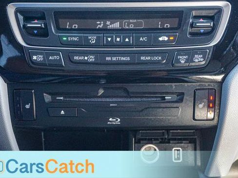 Used 2021 Honda Pilot Touring image 29