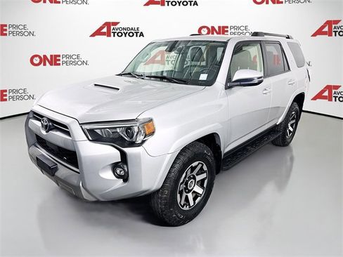 Certified 2022 Toyota 4Runner TRD Off-Road Premium image 3
