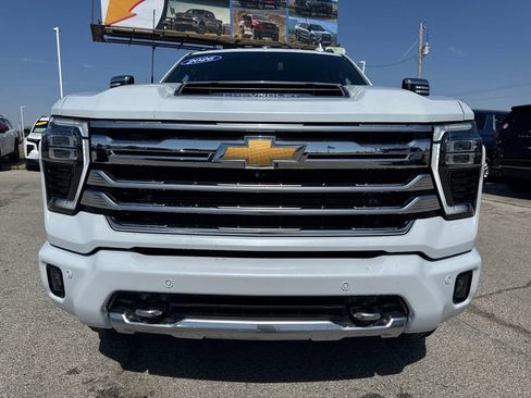 New 2026 Chevrolet Silverado 2500 High Country w/ Z71 Off-Road Package image 9