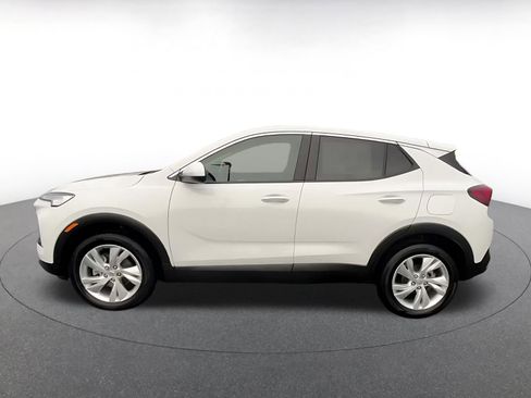 Used 2025 Buick Encore GX Preferred image 9