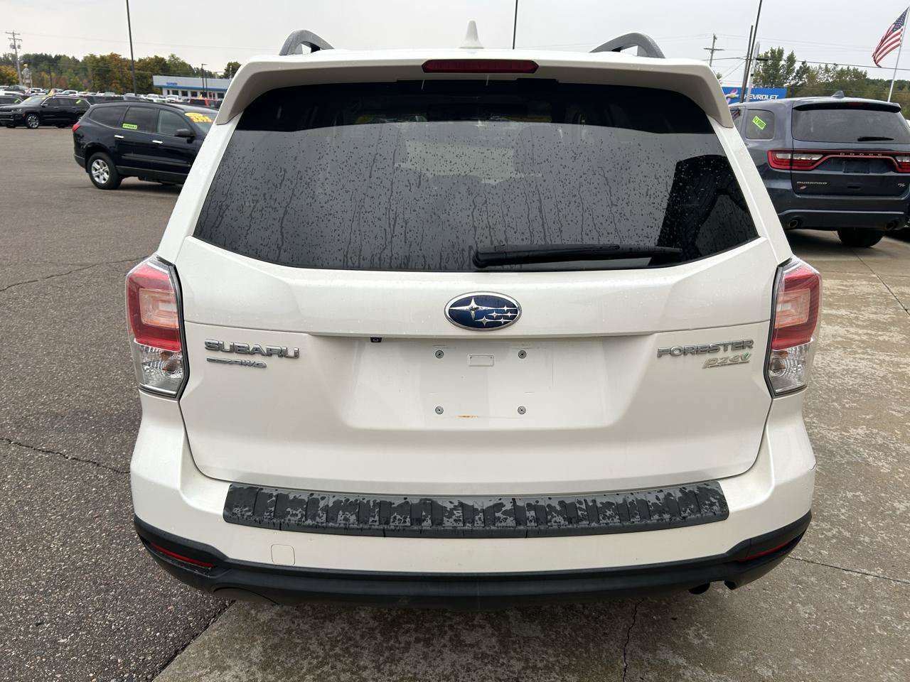 Used 2017 Subaru Forester 2.5i Premium w/ All-Weather Package AWD/4WD image 6