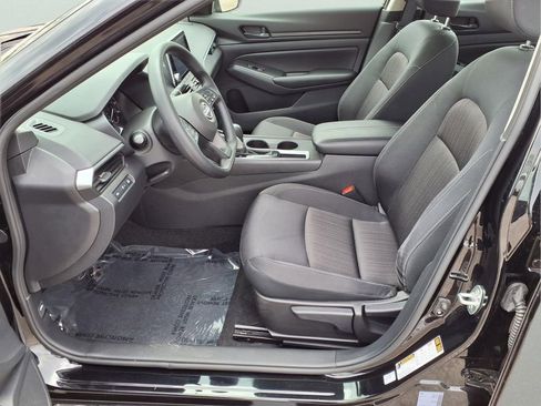 Used 2025 Nissan Altima 2.5 S FWD image 20