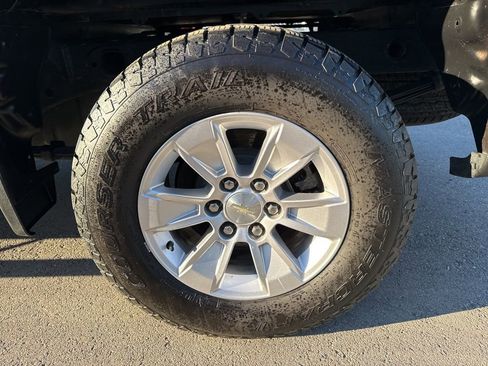 Used 2019 Chevrolet Silverado 1500 LT w/ All-Star Edition image 27