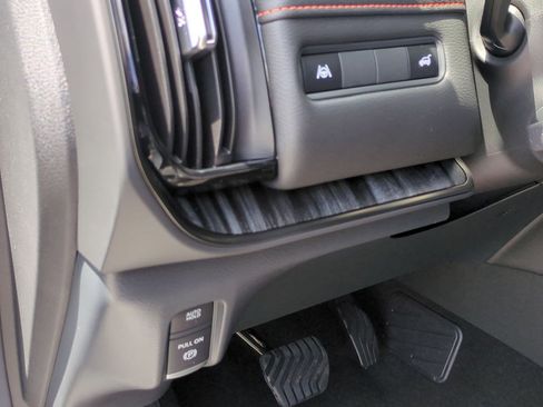 New 2025 Nissan Armada PRO-4X image 16