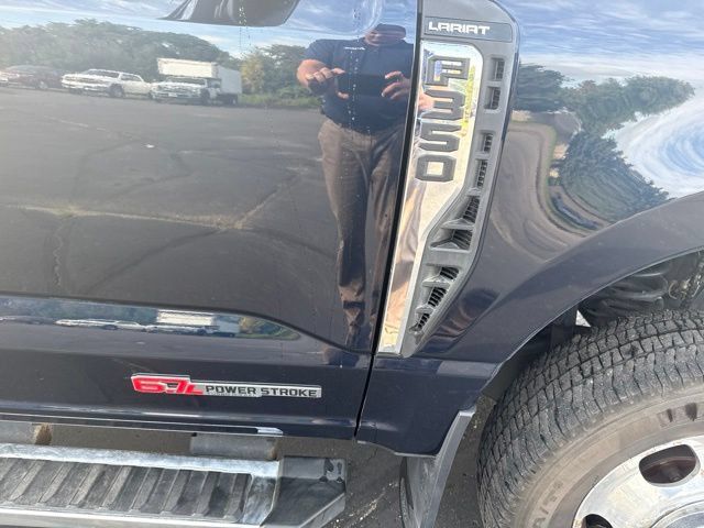 Used 2024 Ford F350 Lariat AWD/4WD image 4