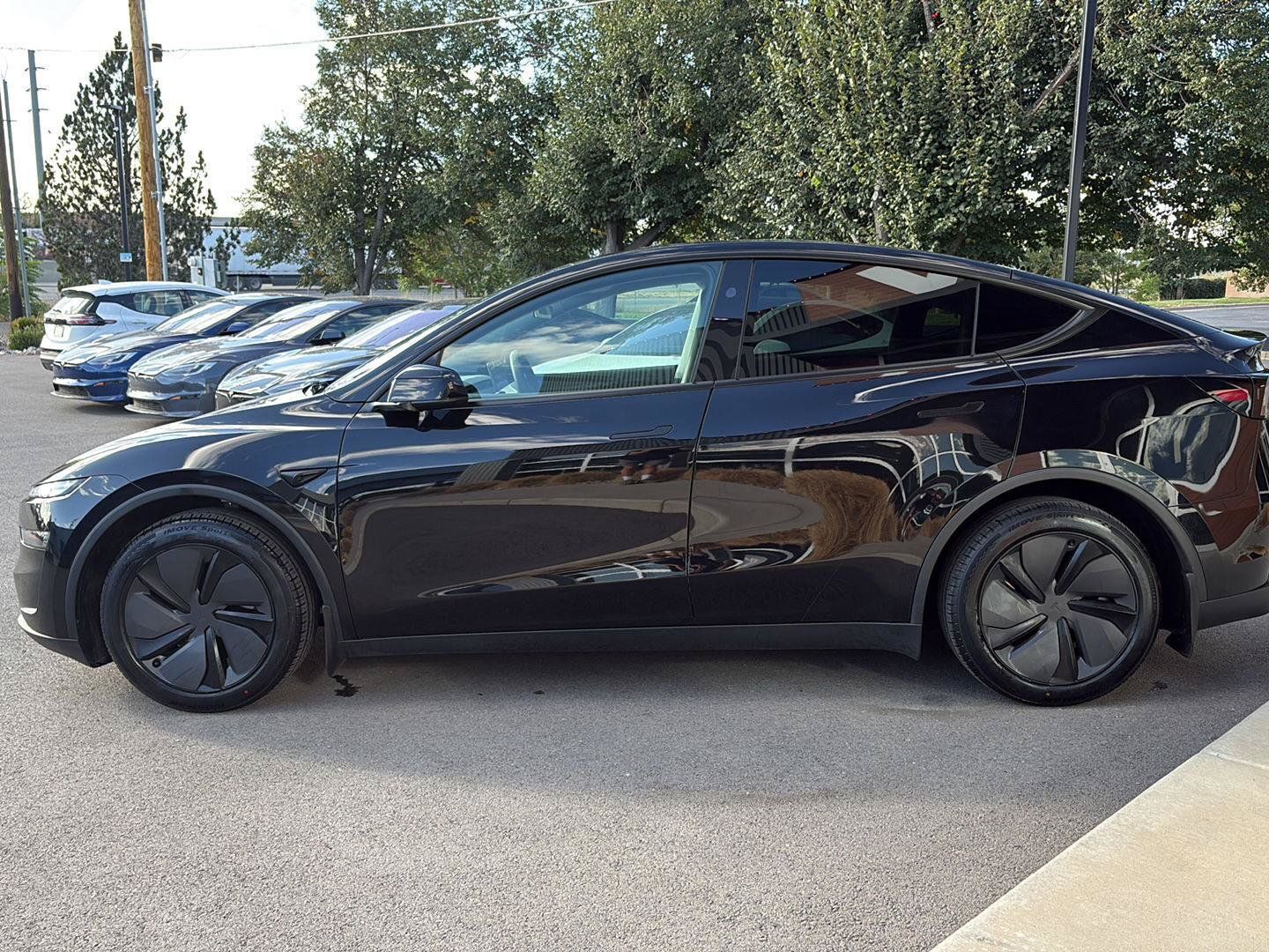 Used 2026 Tesla Model Y Long Range AWD/4WD image 5