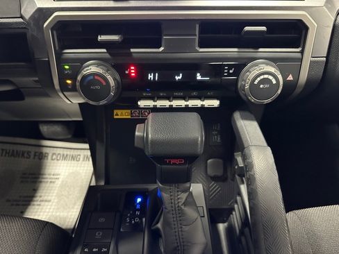 Used 2025 Toyota 4Runner TRD Off-Road image 37