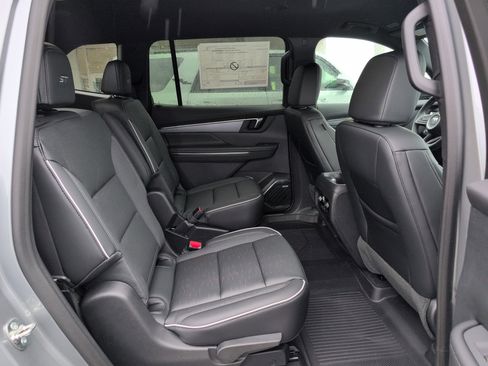 New 2026 Buick Enclave Sport Touring w/ LPO, Floor Liner Package image 33