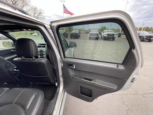 Used 2008 Mercury Mariner 4WD V6 image 29
