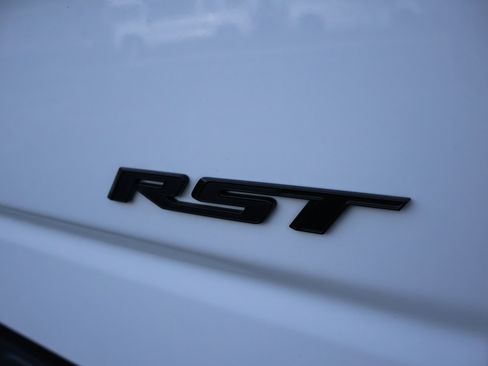Used 2022 Chevrolet Silverado 1500 RST AWD/4WD image 24