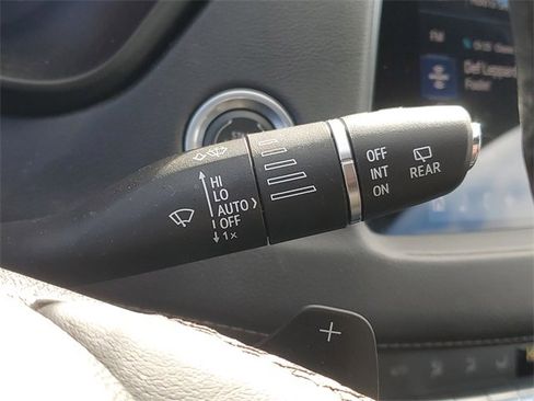 Certified 2023 Cadillac XT4 Premium Luxury w/ Cold Weather Package image 19