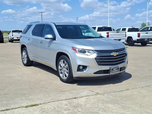 Used 2018 Chevrolet Traverse Premier w/ LPO, Floor Liner Package AWD/4WD image 3