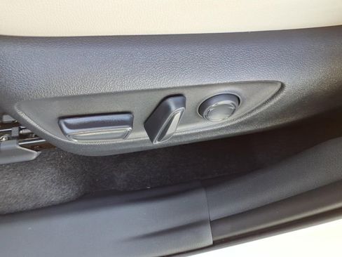 New 2026 Toyota Grand Highlander XLE image 10