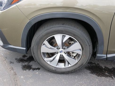 Used 2023 Subaru Ascent Premium w/ Convenience Package AWD/4WD image 8