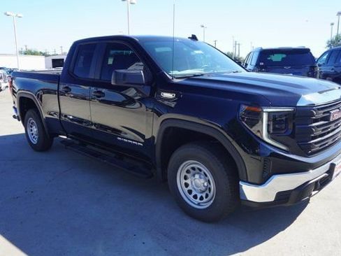 New 2026 GMC Sierra 1500 Pro image 3