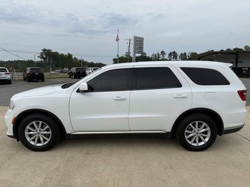 Used 2021 Dodge Durango SXT w/ 3rd Row Seating Group image 2