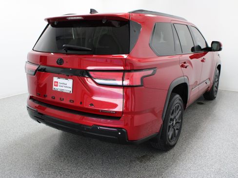 Certified 2025 Toyota Sequoia Platinum AWD/4WD image 7