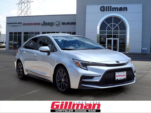 Used 2024 Toyota Corolla SE FWD image 1