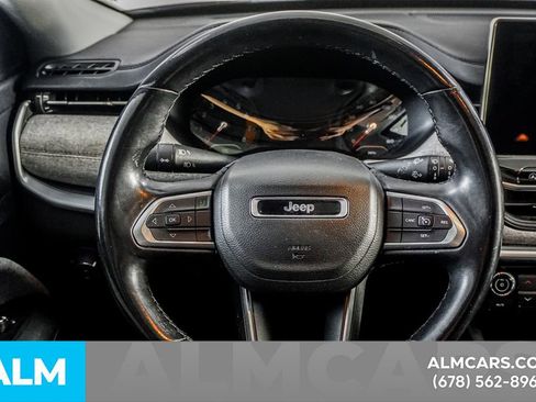 Used 2022 Jeep Compass Latitude w/ Sun and Sound Group AWD/4WD image 27
