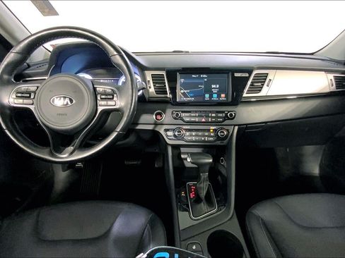 Used 2018 Kia Niro Touring FWD image 14