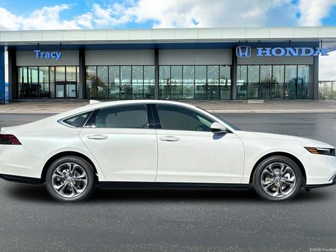 New 2025 Honda Accord EX-L image 3