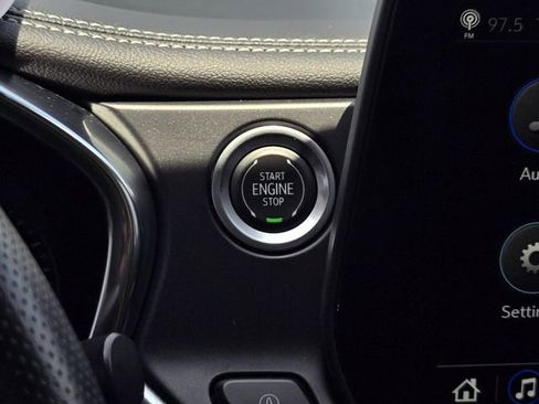 Used 2023 Chevrolet Blazer LT FWD image 19