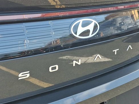 Used 2025 Hyundai Sonata SE FWD image 30