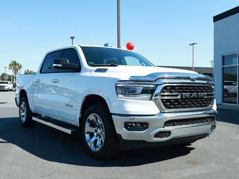 Certified 2022 RAM 1500 Big Horn AWD/4WD image 3