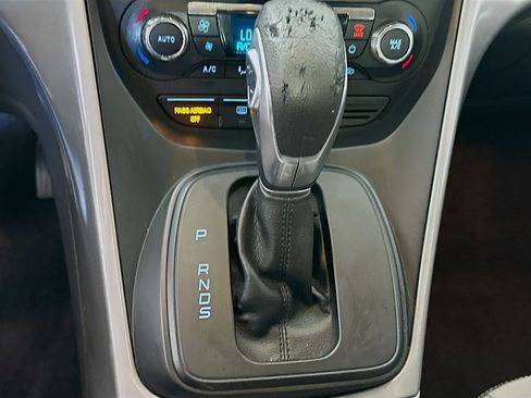 Used 2015 Ford Escape SE w/ Equipment Group 201A image 23