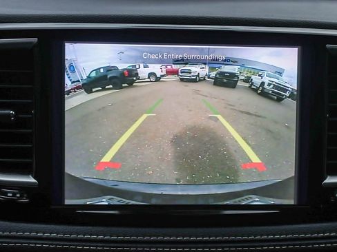 Used 2024 Chrysler Pacifica Select image 52