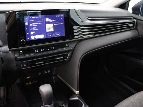 Used 2026 Toyota Camry LE w/ Convenience Package FWD image 15