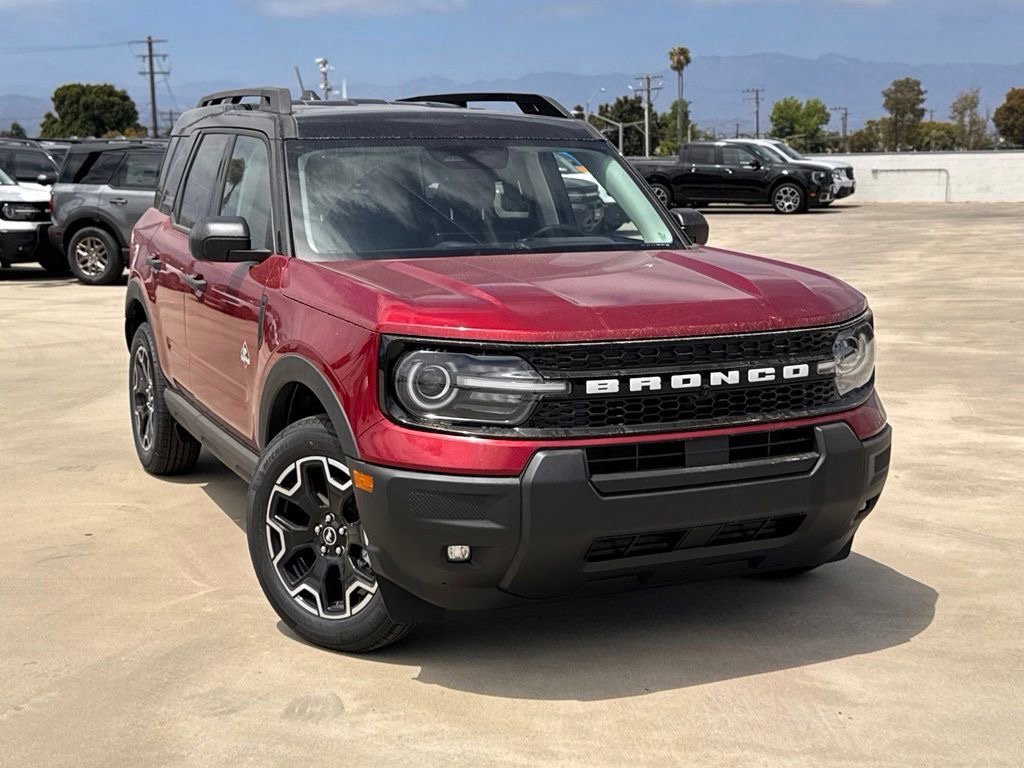 New 2026 Ford Bronco Sport Outer Banks w/ Outer Banks Tech Package+ AWD/4WD image 2