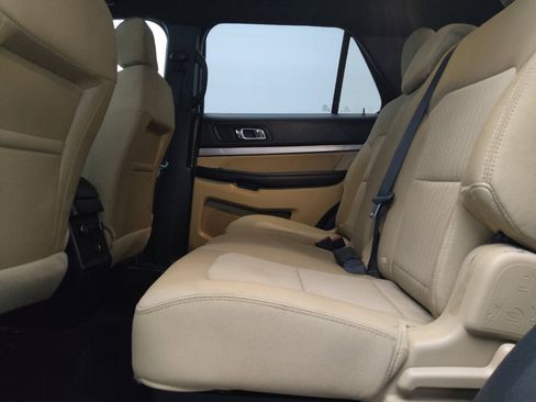 Used 2017 Ford Explorer 4WD image 18