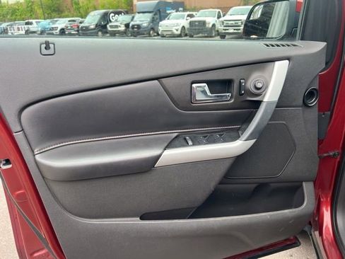 Used 2014 Ford Edge SEL AWD/4WD image 18