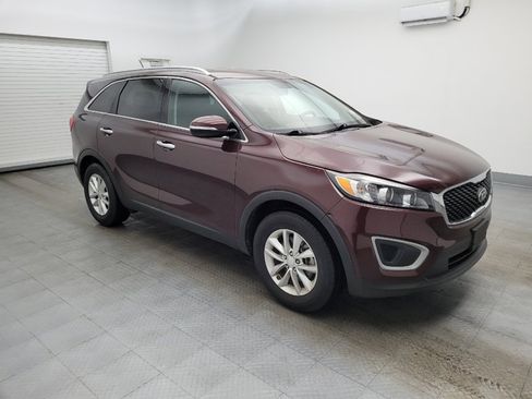 Used 2016 Kia Sorento FWD image 11