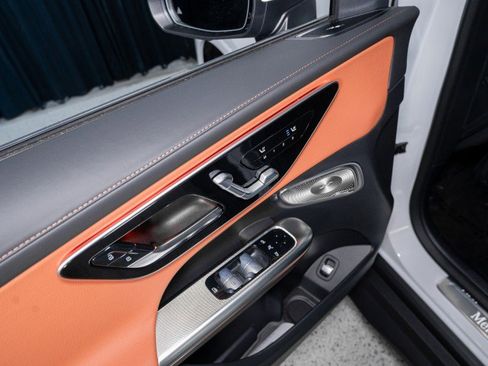 New 2026 Mercedes-Benz GLC 300 image 11